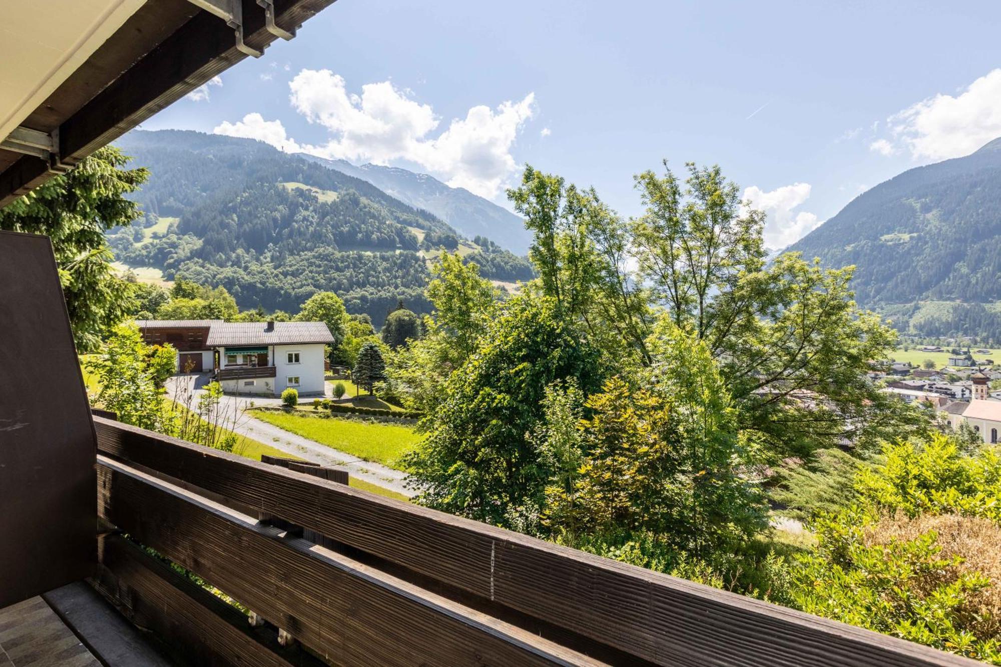 Keyone Rooms Montafon Schruns Bagian luar foto