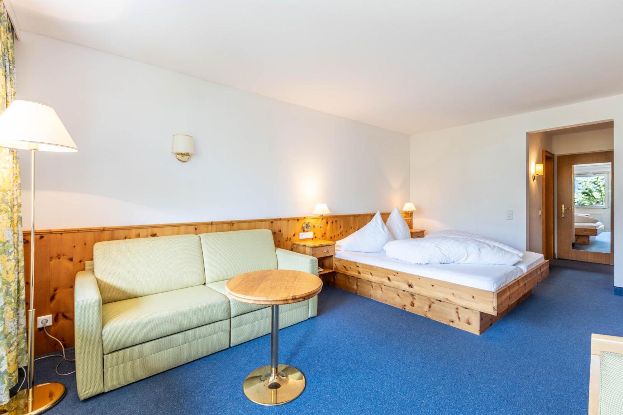 Keyone Rooms Montafon Schruns Bagian luar foto